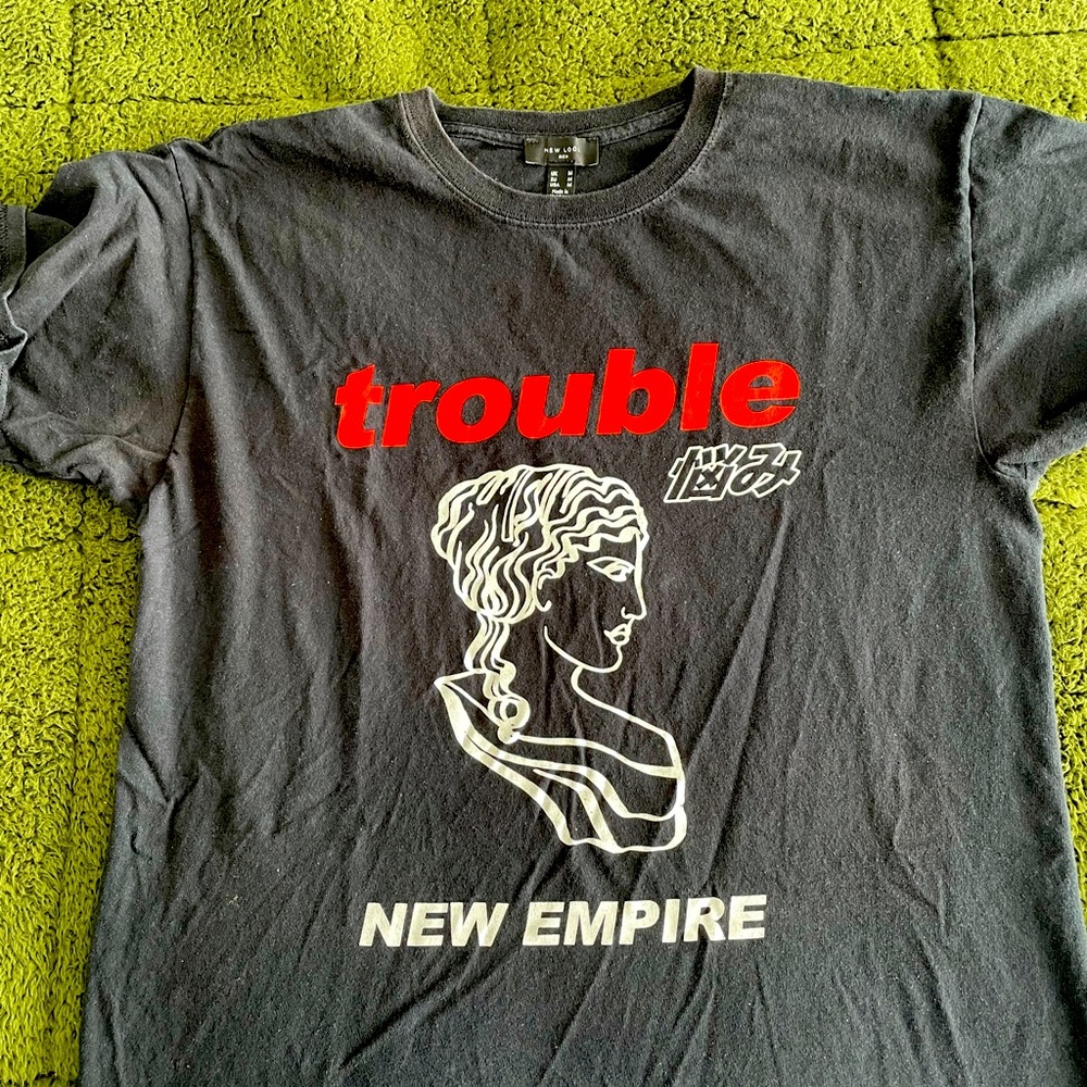 New lookMen graphic tee